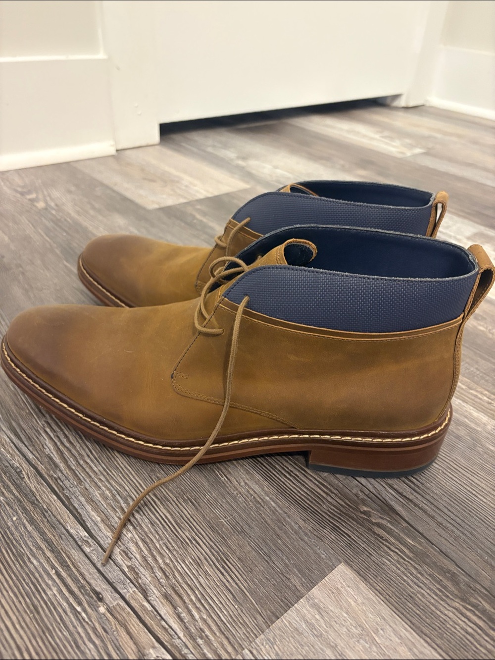Cole Haan Men's Chukka Boots in Tan with Navy Collar (Brand New)